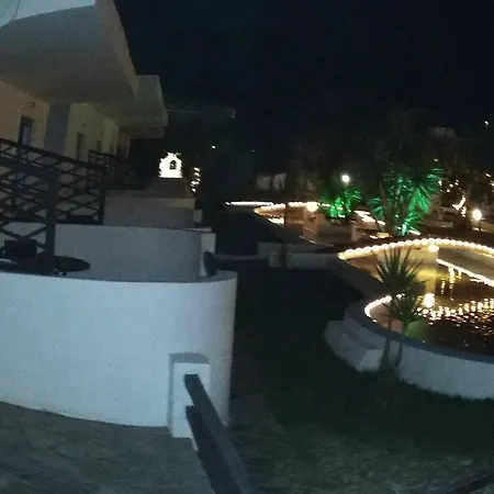 公寓式酒店 斯亚索斯旅馆