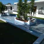 House 스키아토스 타운