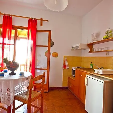 Aparthotel House 4*