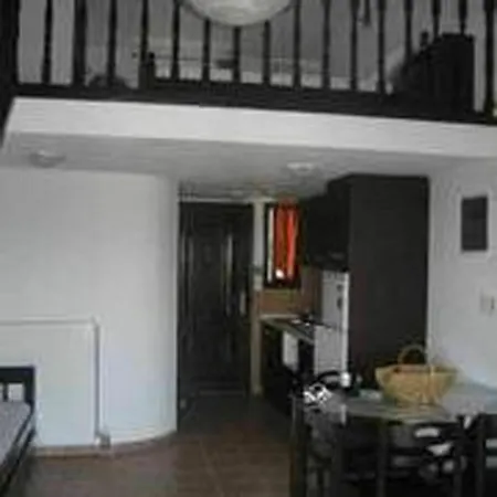 House 스키아토스 타운