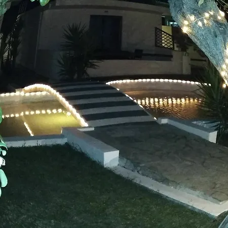 House 4*