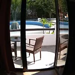 公寓式酒店 斯亚索斯旅馆