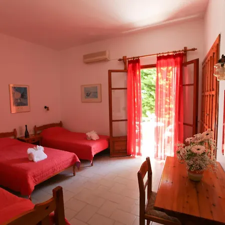 Hotel apartamentowy House 2*