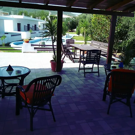 House Hotel apartamentowy 2*