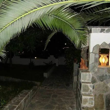 House 4* Skiatos