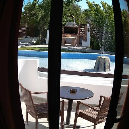 House Hotel apartamentowy 2*
