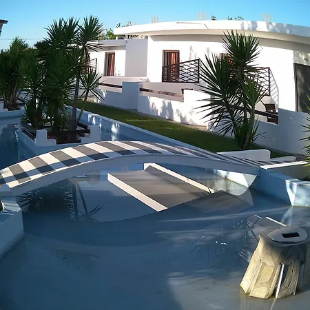 House Skiatos