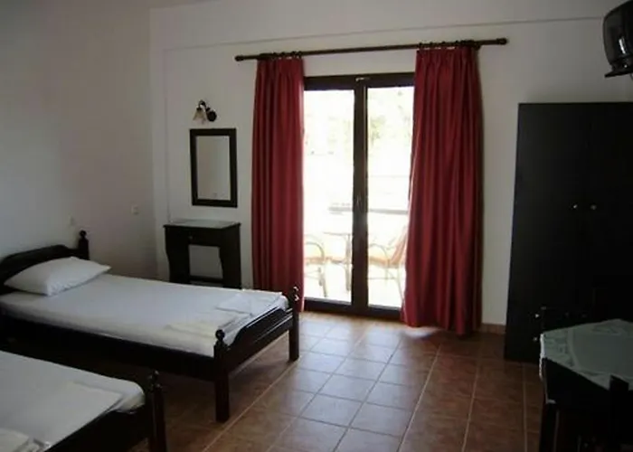 Aparthotel House 4*
